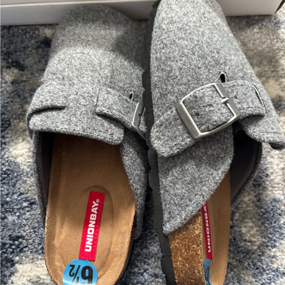 Unionbay Sawyer Gray Clogs Women’s 6.5 New Comfort Birkenstock Style